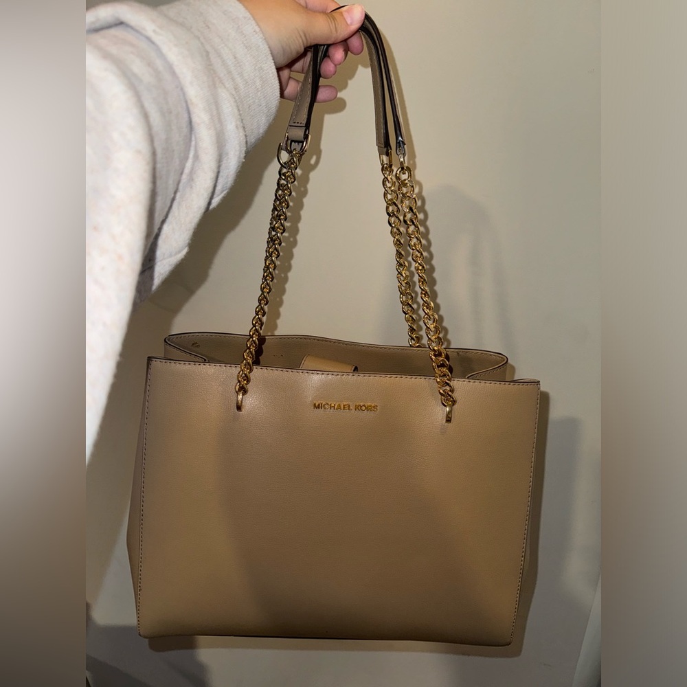 MK tan leather purse